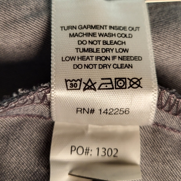 Figs Flores Peplum Scrubs Top in Slate Grey size Medium - Picture 6 of 7